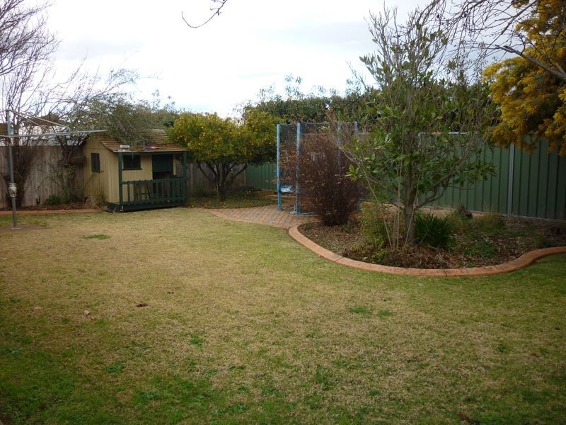 7 Doncaster Avenue, Dubbo NSW 2830
