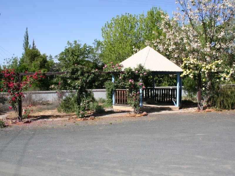 Crystal Ki Newell Highway, Coonabarabran NSW 2357