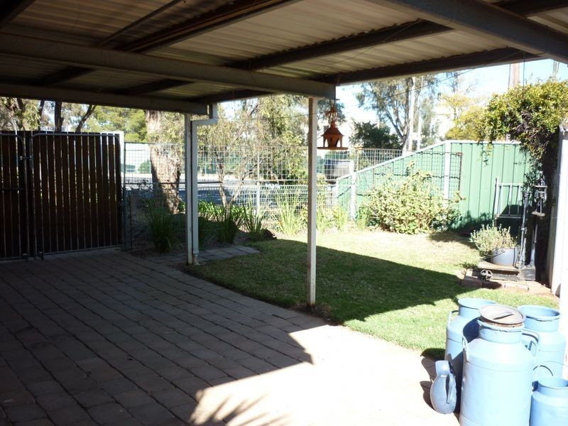 2 Wheatleys Lane, Dubbo NSW 2830