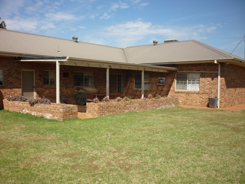 9 Sunvale Avenue, Dubbo NSW 2830