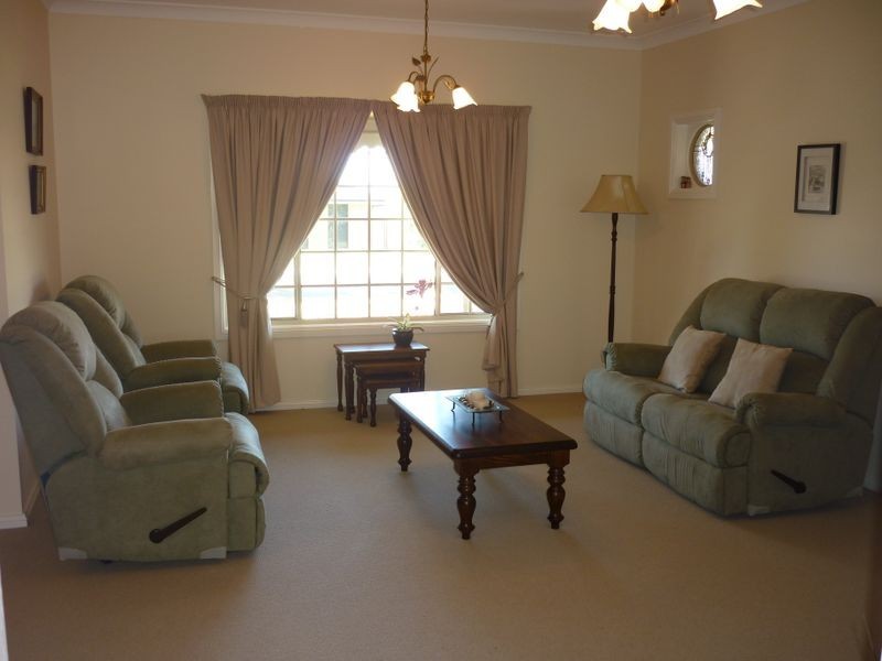 9 Sunvale Avenue, Dubbo NSW 2830