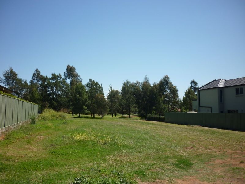36 Lakeside Circuit, Dubbo NSW 2830