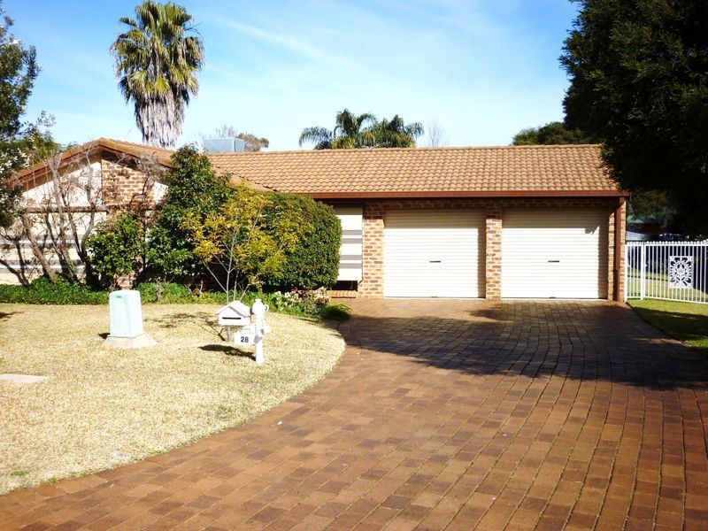 28 St Georges Terrace, Dubbo NSW 2830