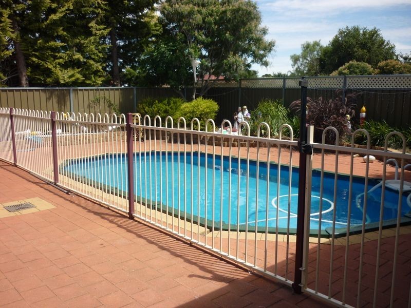 4 Magpie Close, Dubbo NSW 2830