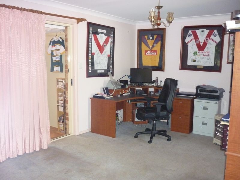 4 Magpie Close, Dubbo NSW 2830