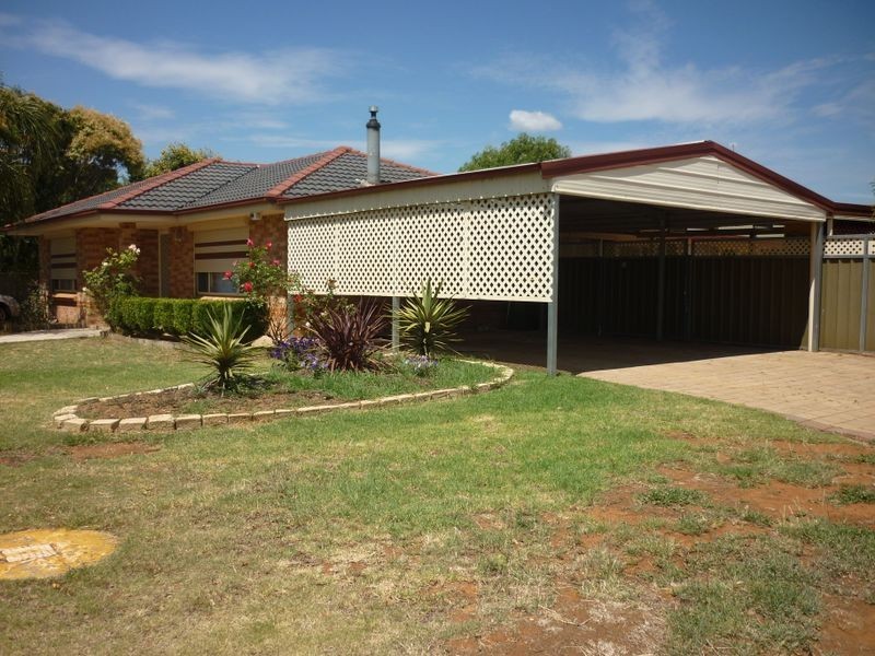 4 Magpie Close, Dubbo NSW 2830