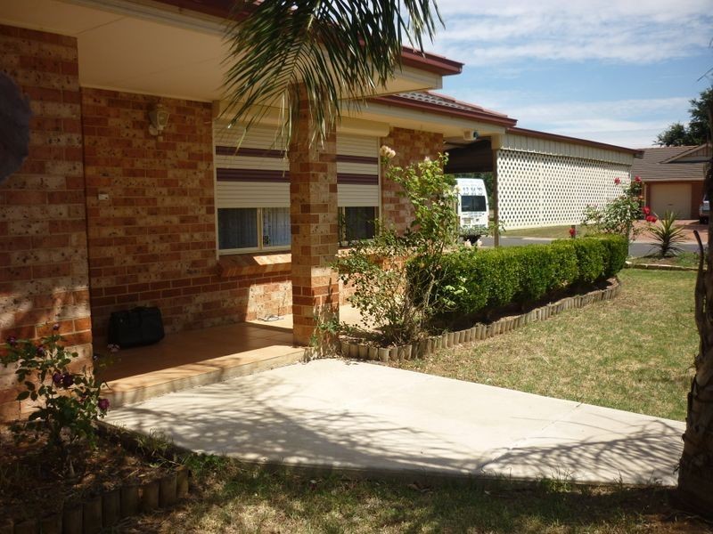 4 Magpie Close, Dubbo NSW 2830