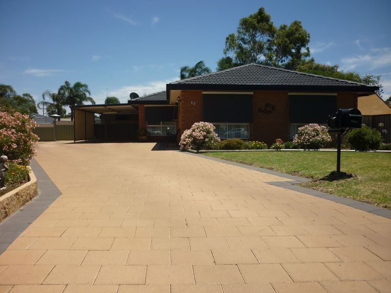 12 Sloman Close, Dubbo NSW 2830