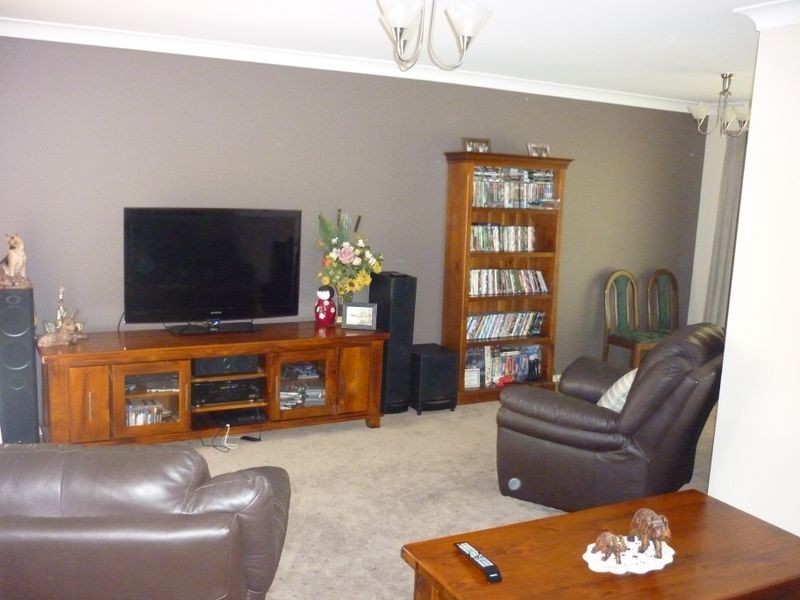 12 Sloman Close, Dubbo NSW 2830