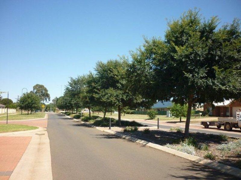 4 Keswick Parkway, Dubbo NSW 2830
