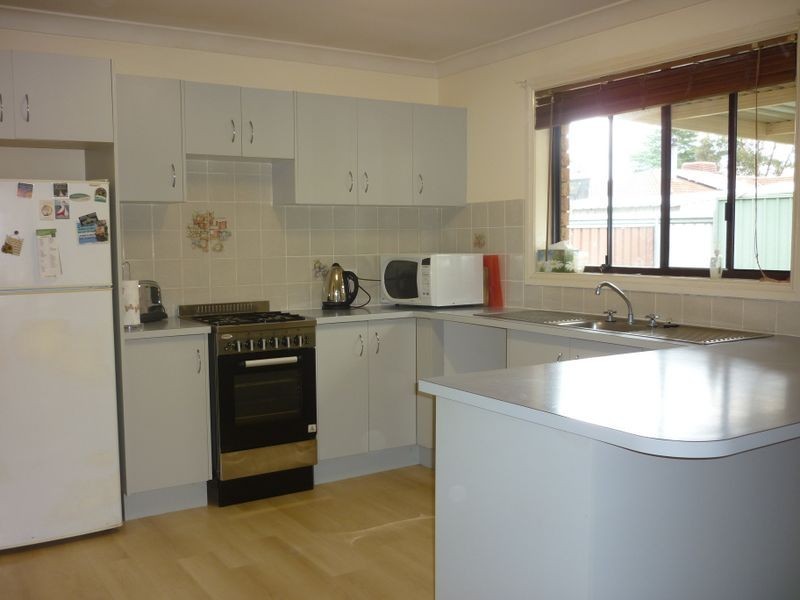 2/10 Chifley Drive, Dubbo NSW 2830