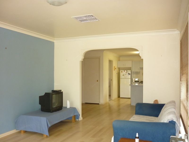 2/10 Chifley Drive, Dubbo NSW 2830