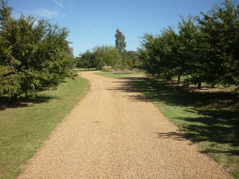 4L Debeaufort Drive, Dubbo NSW 2830