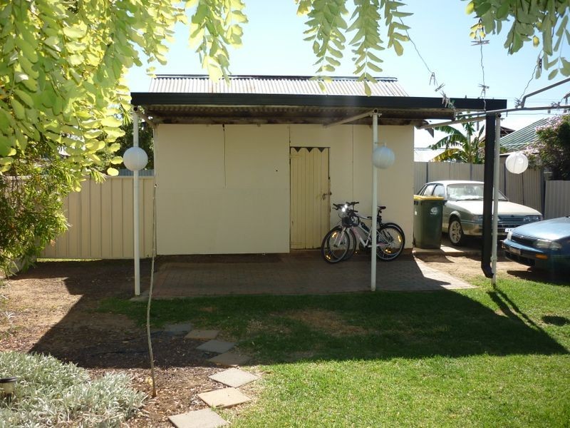 2 Frith Street, Dubbo NSW 2830