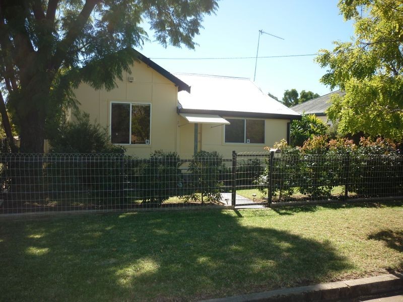 2 Frith Street, Dubbo NSW 2830