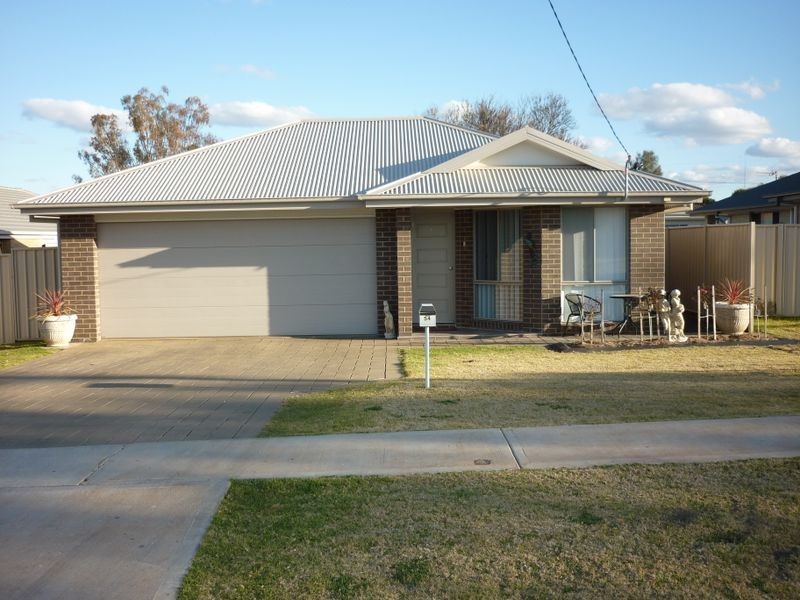 54 Catherine Drive, Dubbo NSW 2830