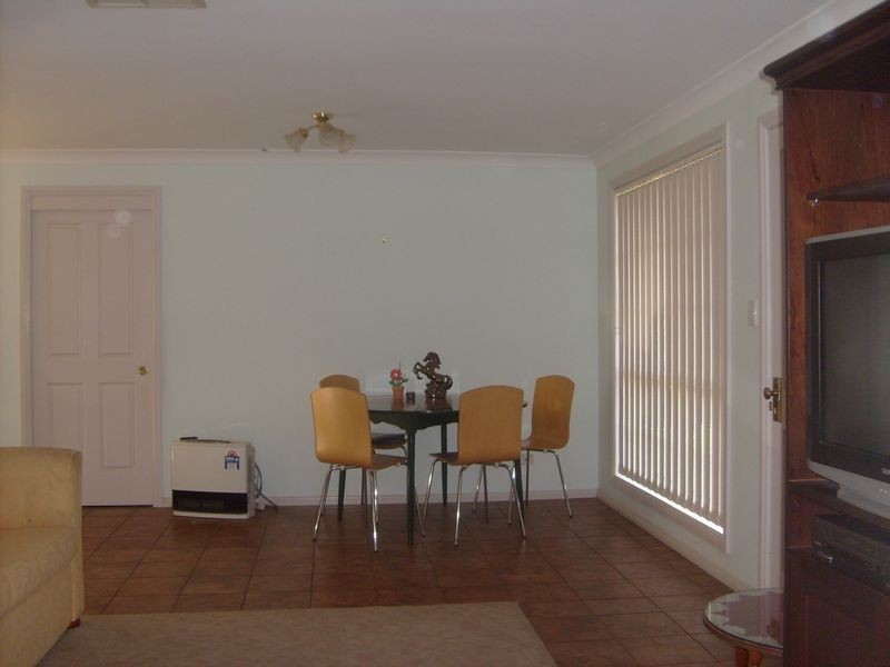 36 John Glenn Place, Dubbo NSW 2830