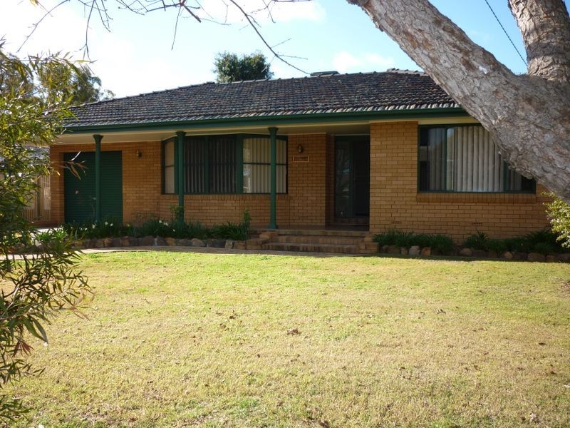 4 Gundarra Street, Dubbo NSW 2830