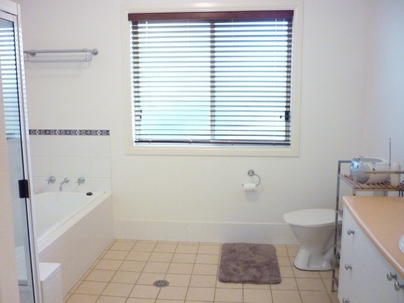 19 Englewood Avenue, Dubbo NSW 2830