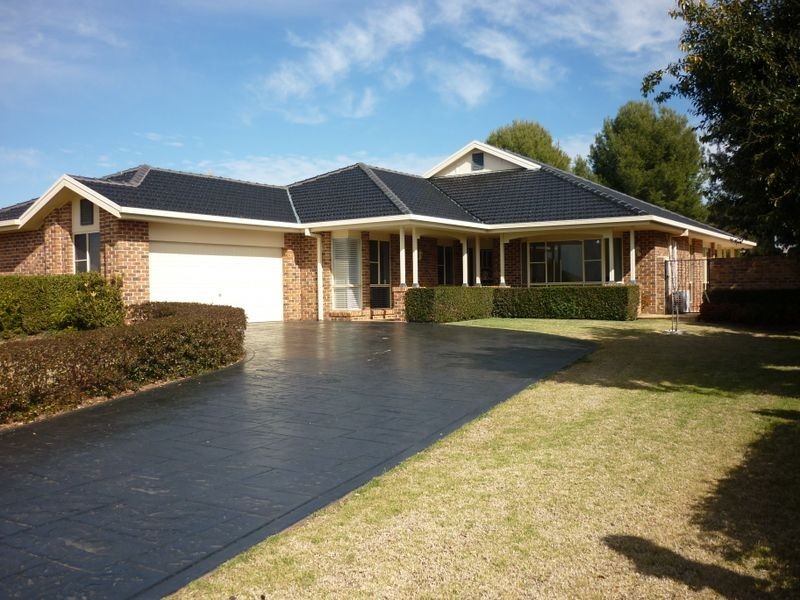19 Englewood Avenue, Dubbo NSW 2830