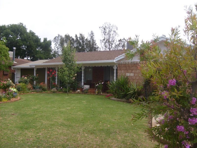 140 Birch Avenue, Dubbo NSW 2830