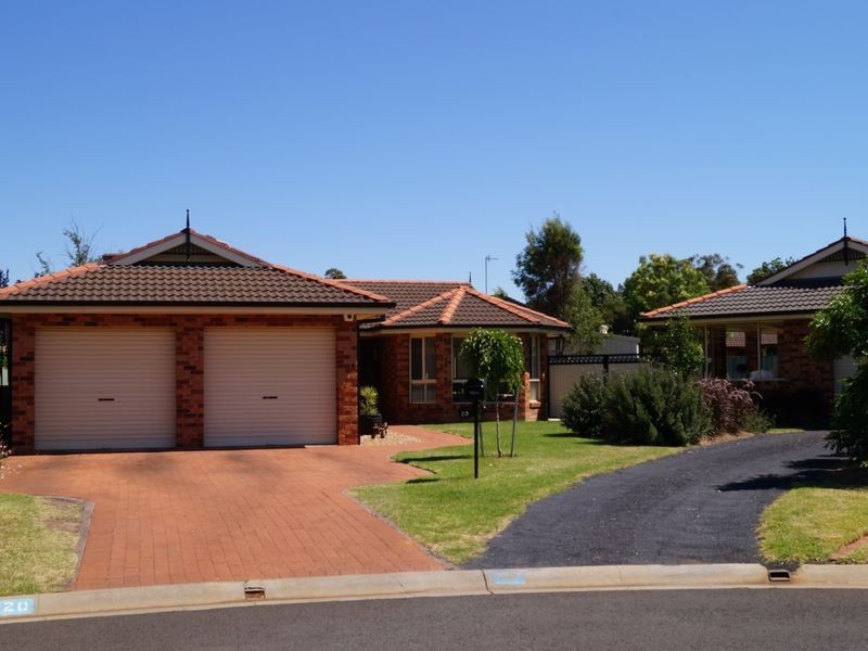 20 St Albans Way, Dubbo NSW 2830