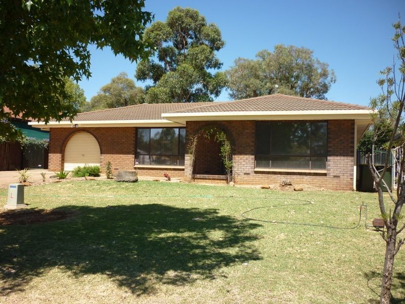 18 Welchman Street, Dubbo NSW 2830