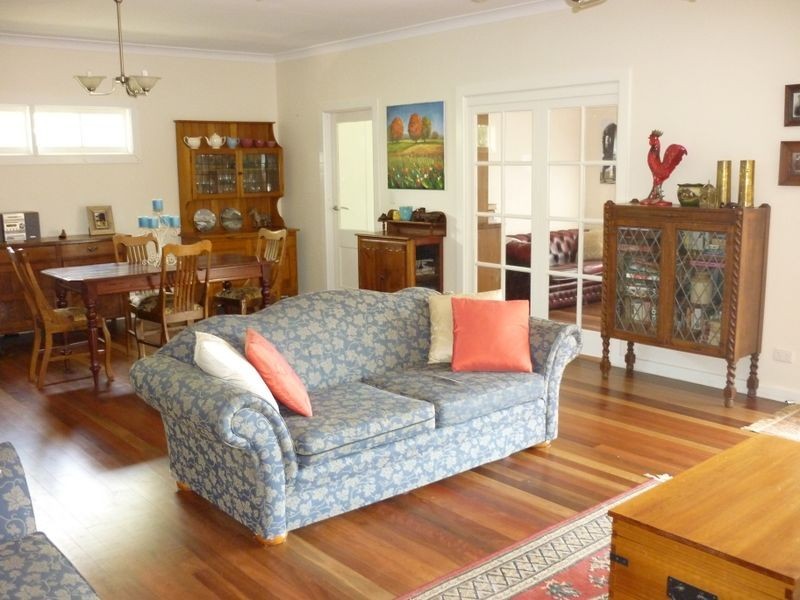 27 Crown Street, Dubbo NSW 2830