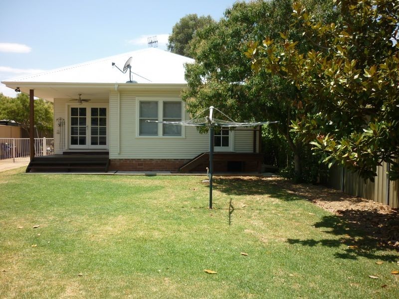 27 Crown Street, Dubbo NSW 2830