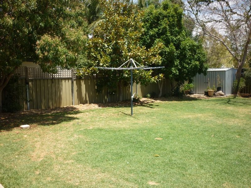 27 Crown Street, Dubbo NSW 2830