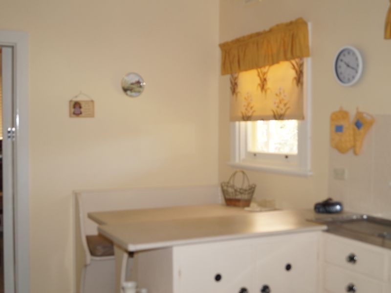 2 Lovett Ave, Dubbo NSW 2830