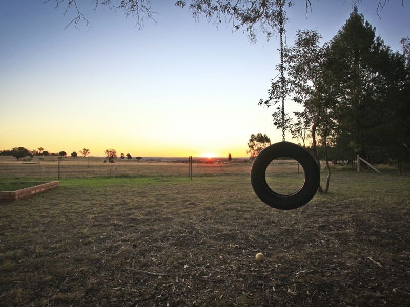 ‘Silverdale’/15R Beni Drive, Dubbo NSW 2830