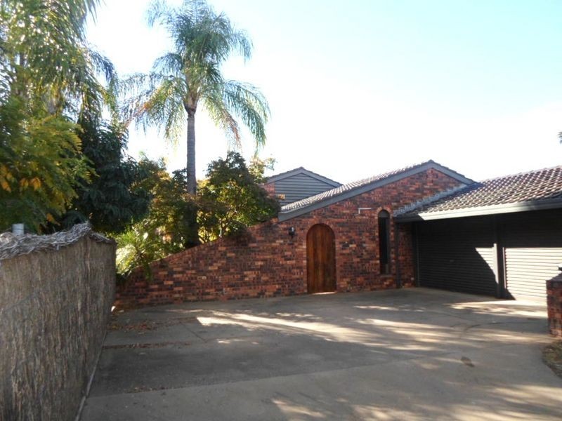 12 Topaz Street, Dubbo NSW 2830