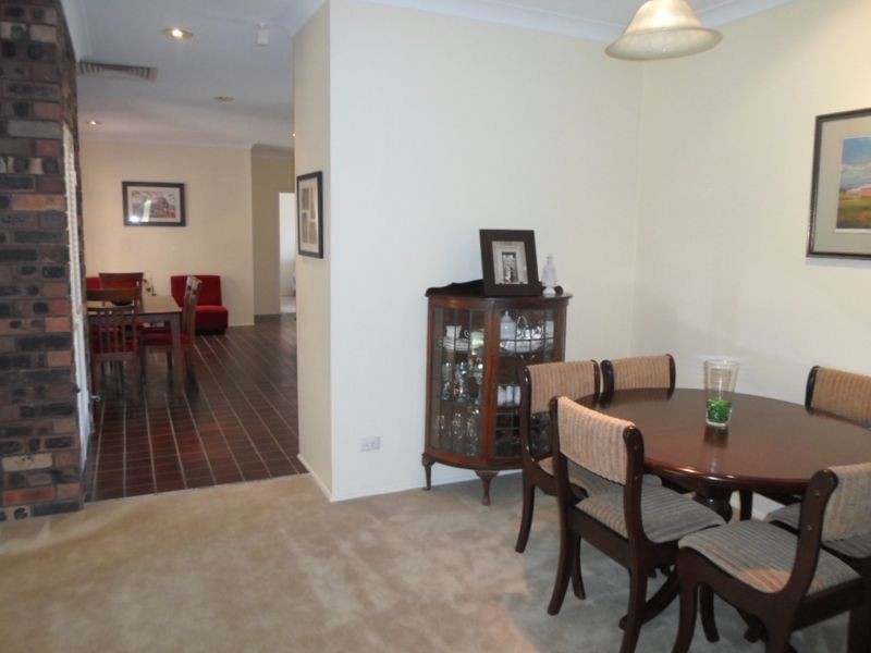 12 Topaz Street, Dubbo NSW 2830