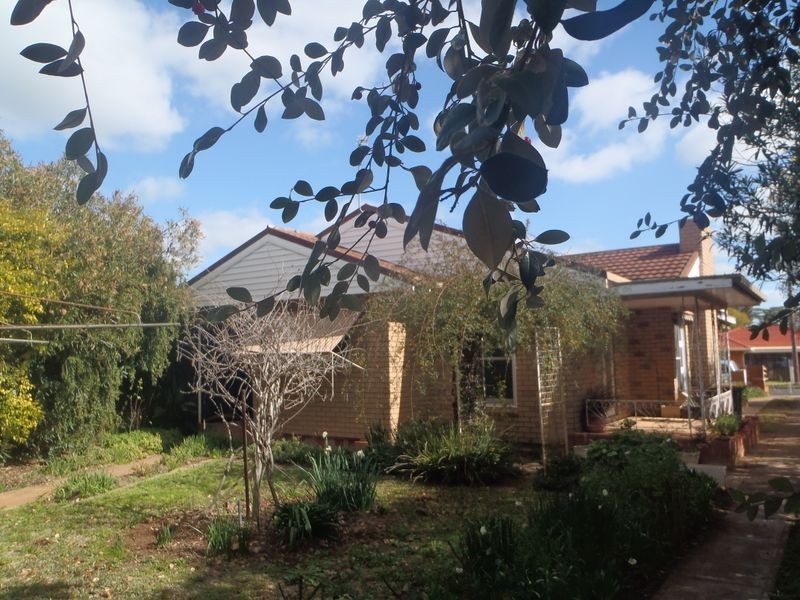 60 Crown Street, Dubbo NSW 2830
