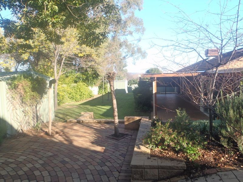 7 Barracks Close, Dubbo NSW 2830