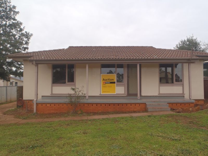 12 Houston Drive, Dubbo NSW 2830