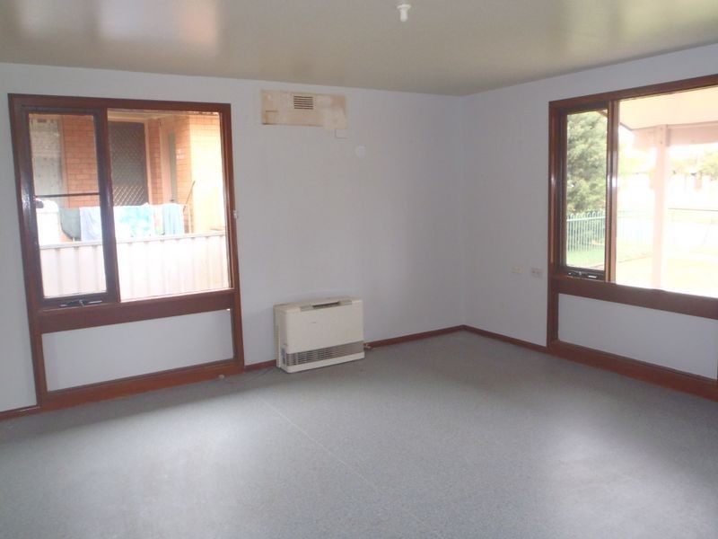 12 Houston Drive, Dubbo NSW 2830