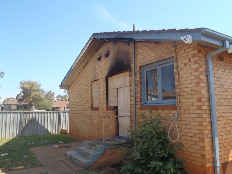 30 Armstrong Crescent, Dubbo NSW 2830
