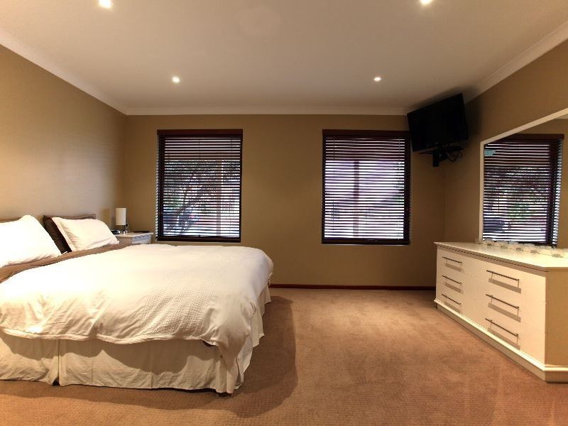 5 Cuvier Rise, Jane Brook WA 6056