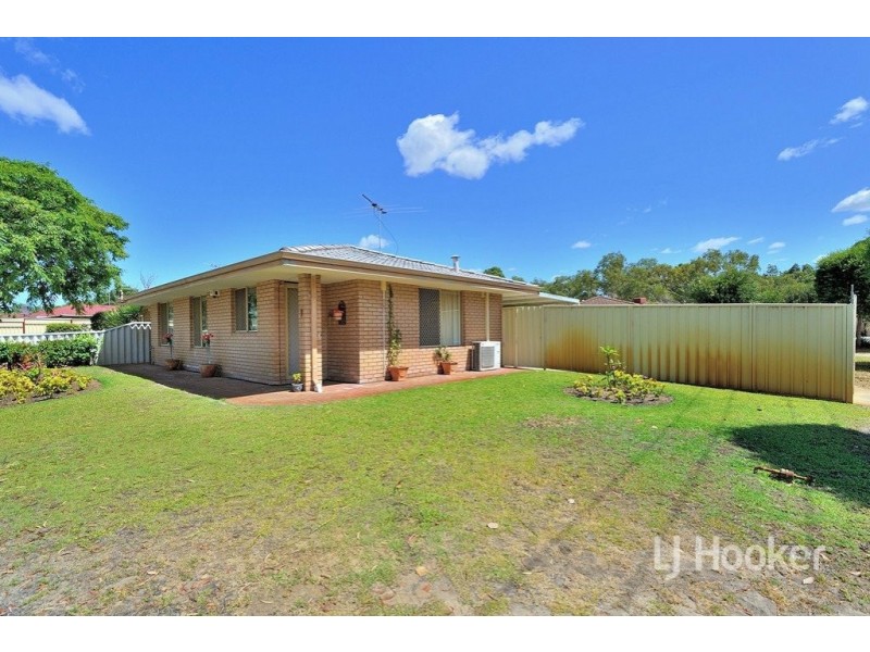 8 Roger Street, Midland WA 6056