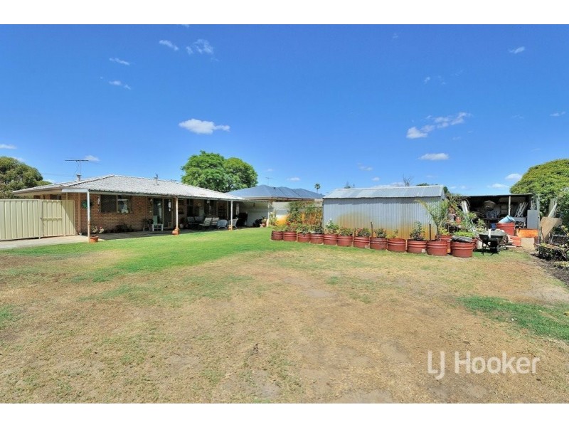 8 Roger Street, Midland WA 6056