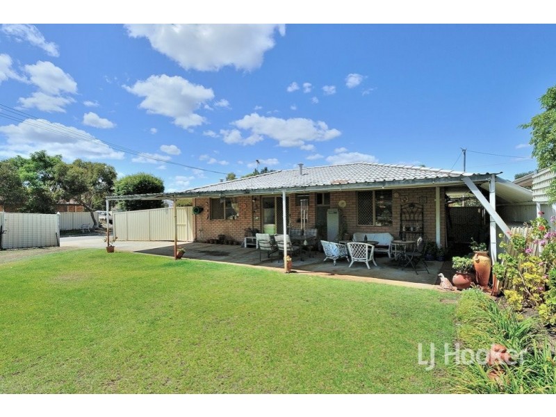 8 Roger Street, Midland WA 6056