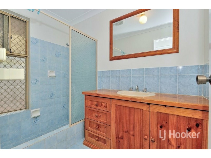 42 Victoria Pde, Midvale WA 6056