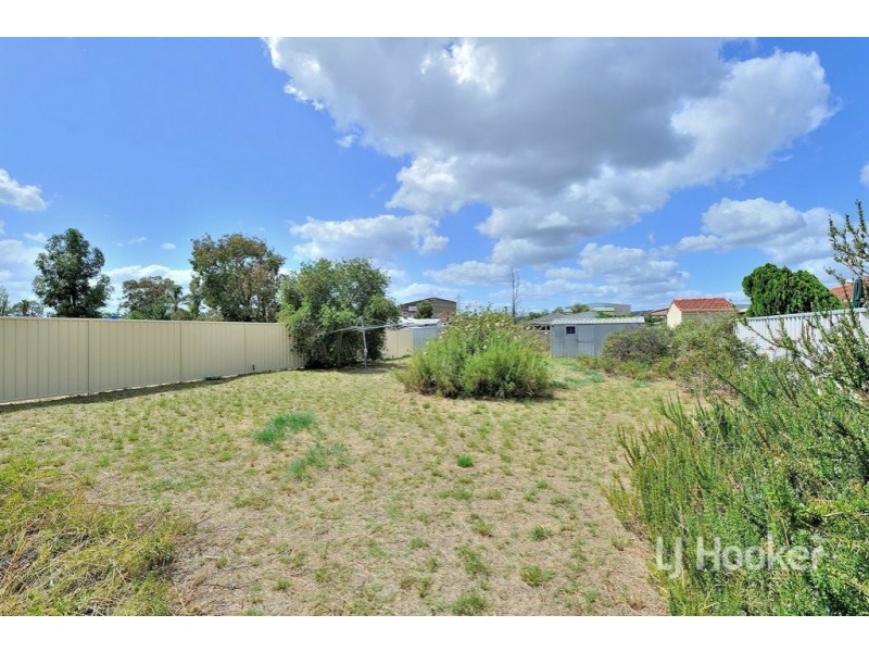 42 Victoria Pde, Midvale WA 6056