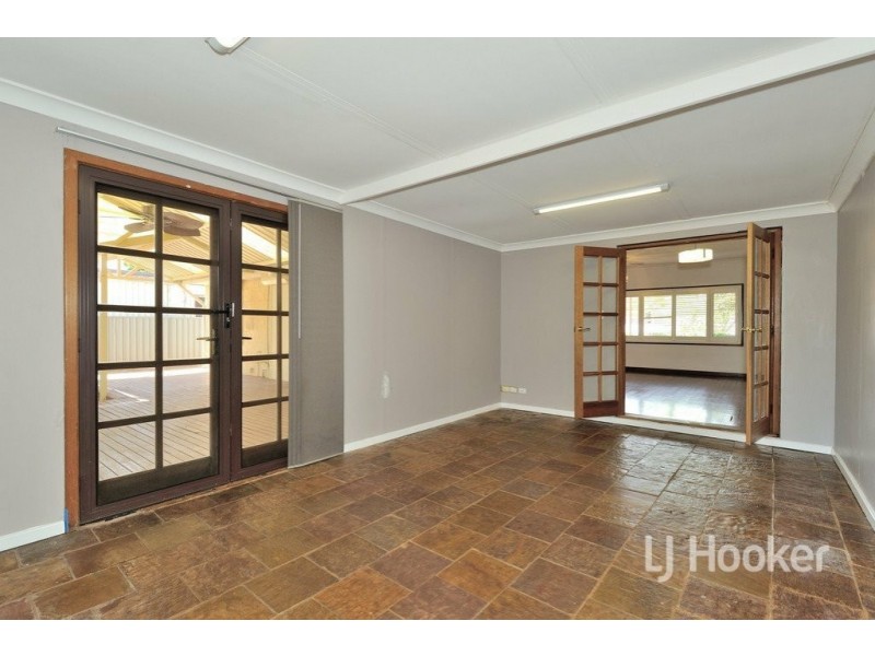 2 Barbary Road, High Wycombe WA 6057