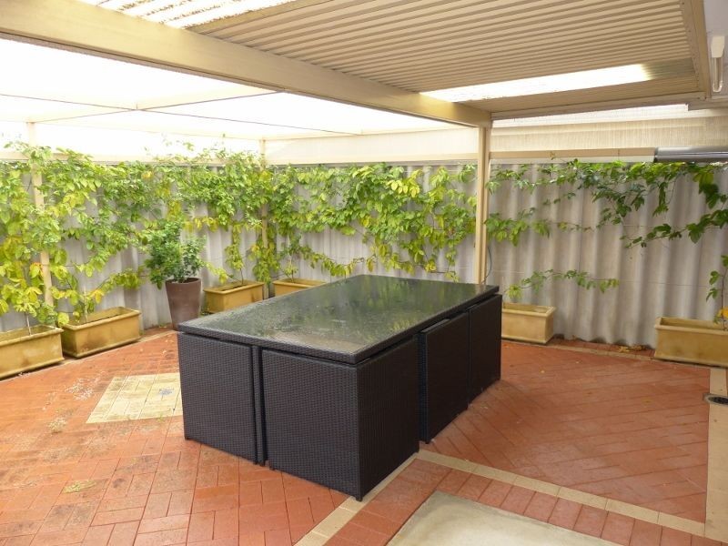 Unit 12/11 Elvire Street, Viveash WA 6056
