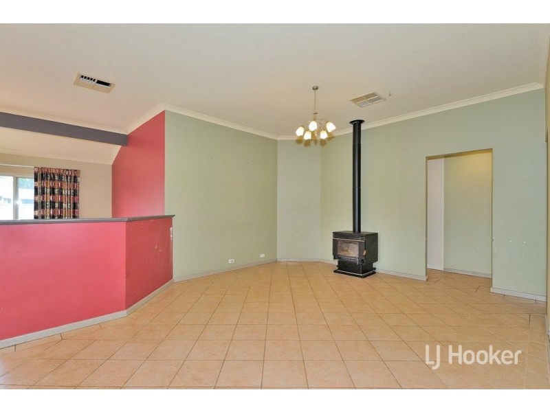 17 Prunus Place, Helena Valley WA 6056