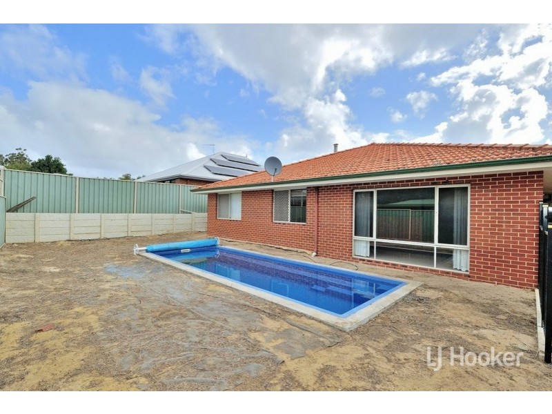 17 Prunus Place, Helena Valley WA 6056