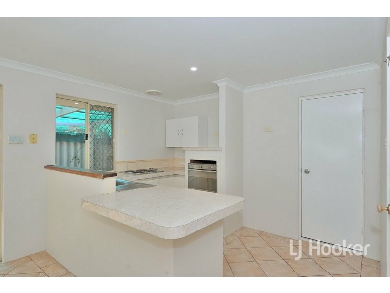 12 Chungking Grove, Stratton WA 6056